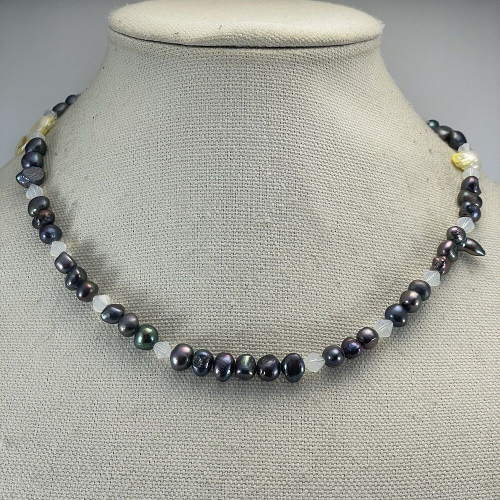 Vintage Boho Multicolor Genuine Pearl Beaded Necklace Elegant Beautiful Timeless